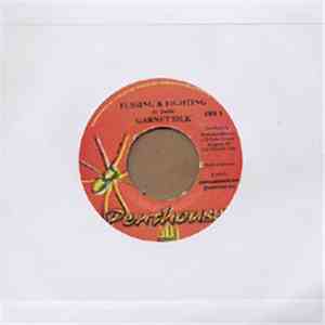 Garnett Silk - Fussing & Fighting