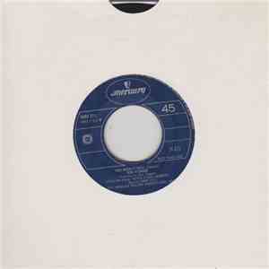 Rod Stewart - You Wear It Well / Lost Paraguayos
