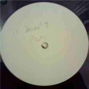 Dee Lawal - The D Don't Play