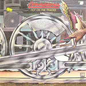 Commodores - Hot On The Tracks