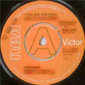 Vicki Sue Robinson - Daylight / Never Gonna Let You Go