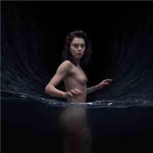 Young Ejecta - The Planet