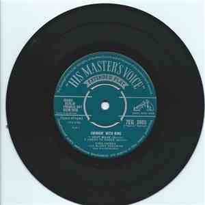 Bing Crosby - Swingin' With Bing