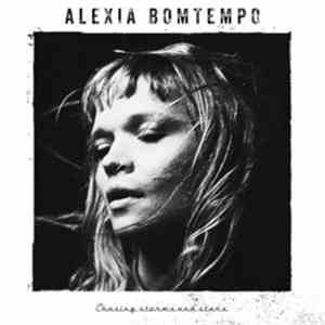 Alexia Bomtempo - Chasing Storms And Stars
