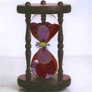 Hannah Kessler - Hourglass